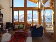 Chalet Caseblanche Pomme de pin with wood stove and sauna-5