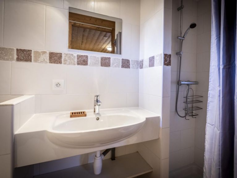 Chalet du Cocoon Pierra Menta 2 with sauna and shared outdoor hot tub