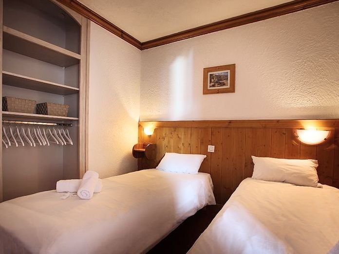 Chalet-apartment des Neiges Hermine with mezzanine