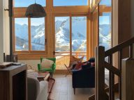 Chalet Caseblanche Pomme de pin with wood stove and sauna-7