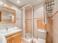 Chalet-apartment Gypaete with outdoor whirlpool-14