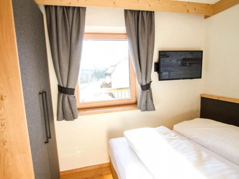 Chalet-apartment Enzianalm Bergstube with sauna