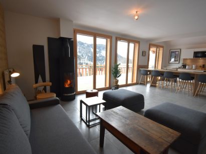 Chalet Des Etoiles d'Antoine & Mary with infrared sauna-2