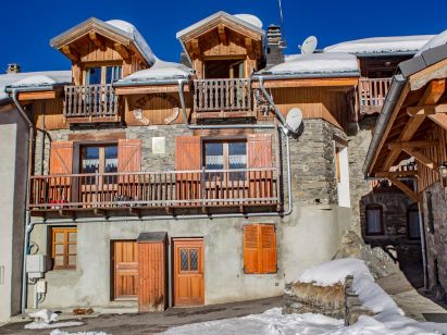 Chalet Balcons Acacia with infrared sauna-1