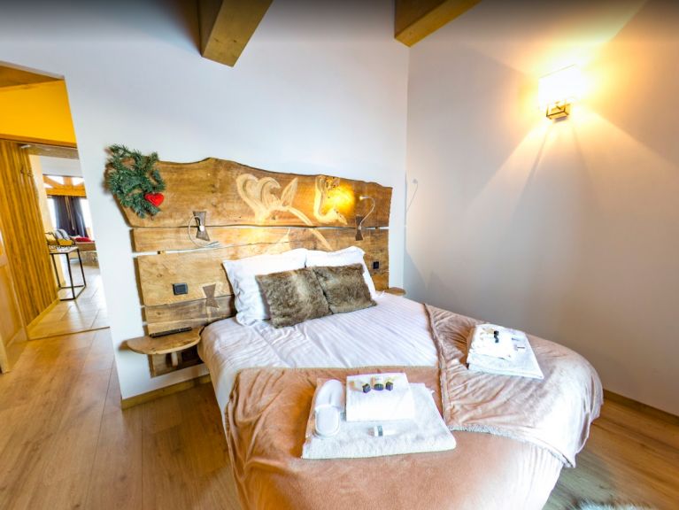 Chalet Rainbow Sunday to Sunday