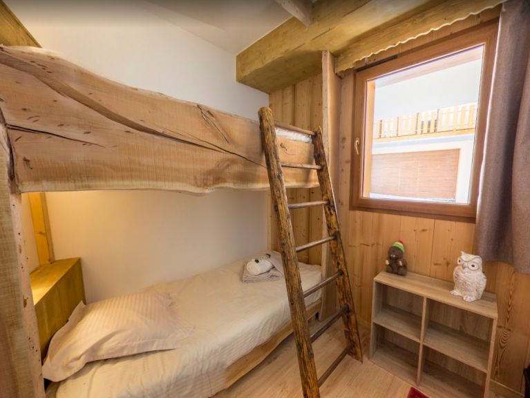 Chalet Rainbow Sunday to Sunday