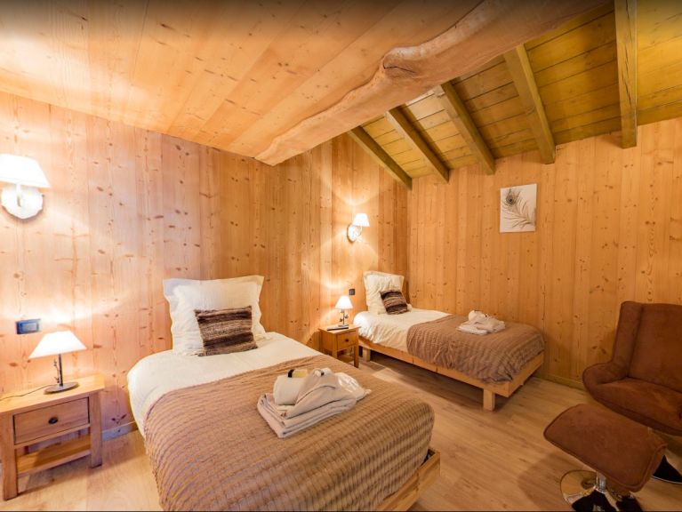 Chalet Rainbow Sunday to Sunday