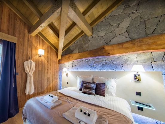 Chalet Rainbow-2