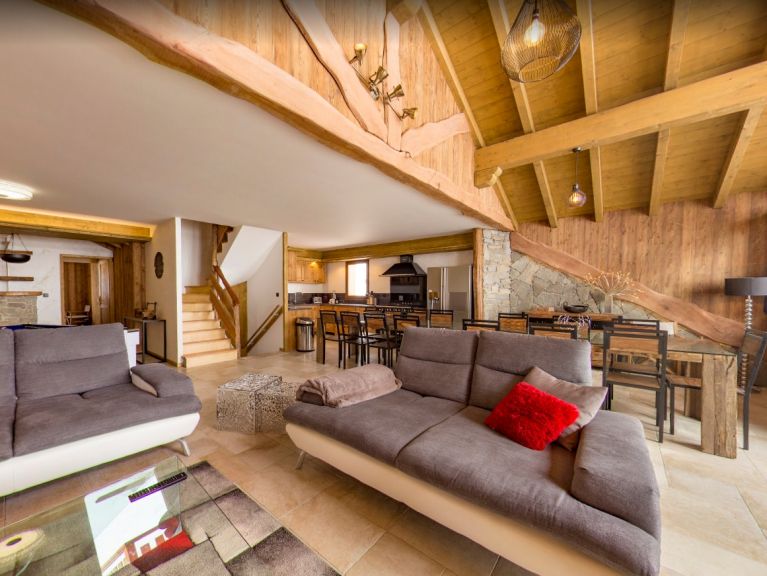 Chalet Rainbow Sunday to Sunday
