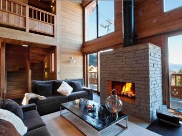 Luxury chalet with fireplace