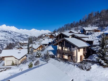 Chalet Le Chazalet including catering, sauna and outdoor whirlpool-1