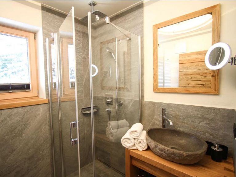 Chalet-apartment Enzianalm Almstube