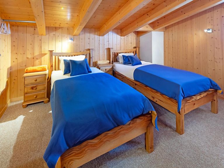 Chalet Charmille with sauna and outside-whirlpool
