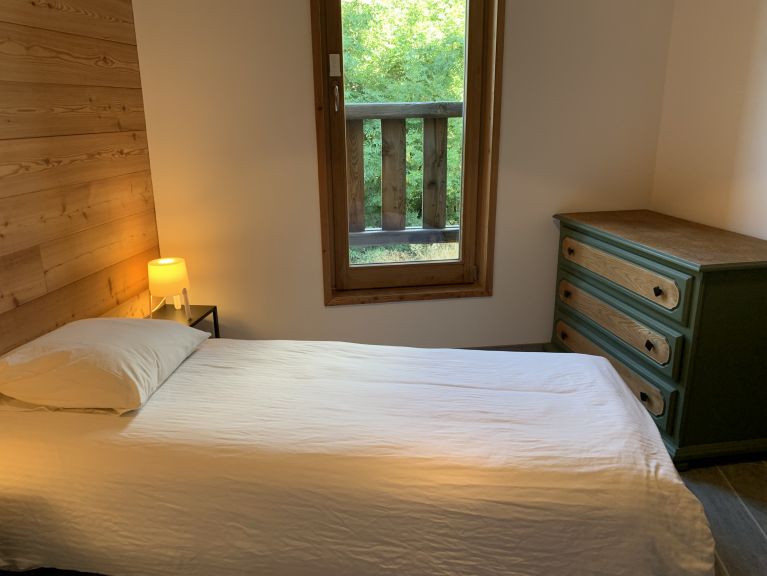 Chalet-apartment de Sarenne with outdoor whirlpool
