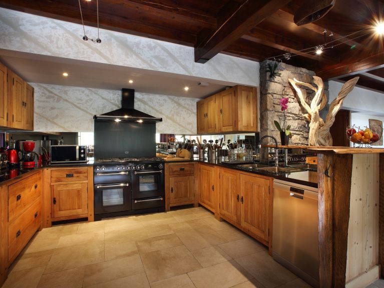Chalet Purple Sunday to Sunday