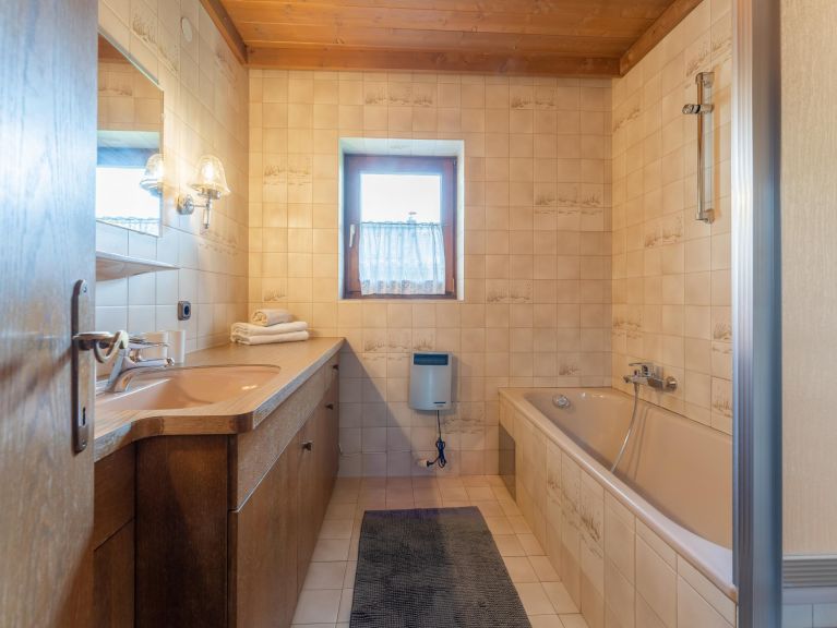 Chalet Tetteroo Sunday to Sunday