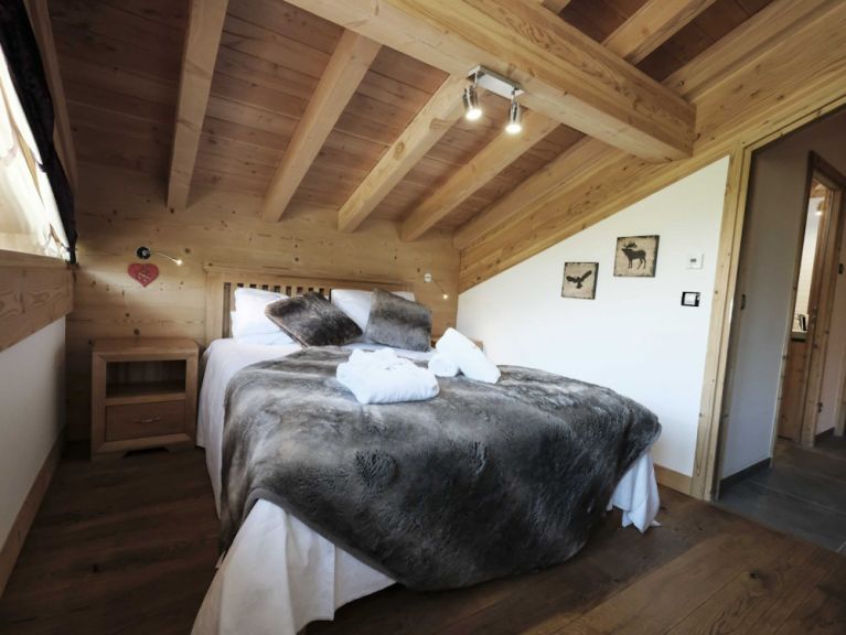 Chalet Caseblanche Tawny with fire place and sauna