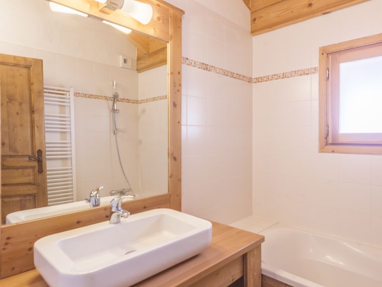 Chalet-apartment Dame Blanche 28 (combination 2 x 14) persons with two saunas