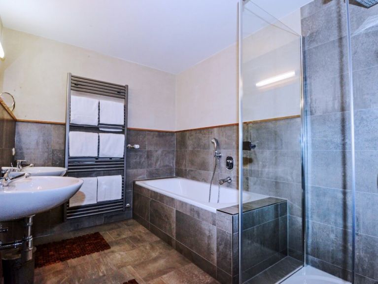 Chalet-apartment Landhof Type 4*