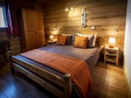 Chalet du Cocoon Pierra Menta 1 with sauna and shared outdoor hot tub-11