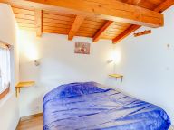Chalet Les Violettes with private sauna-11