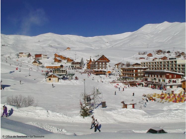 Ski village Quiet and sunny winter-sport village, perfect for families with kids-1