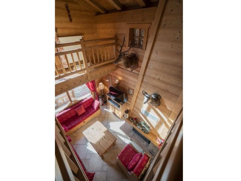 Chalet Le Noisetier with outdoor whirlpool