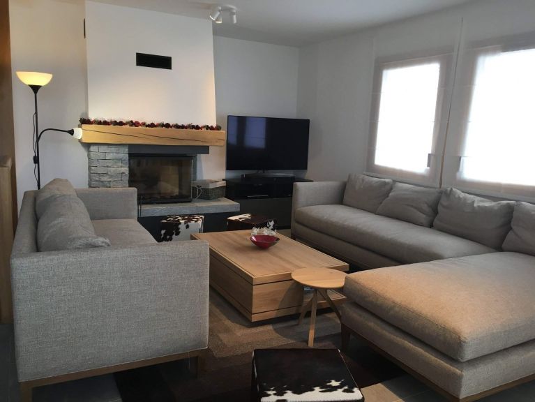 Chalet Caseblanche Allium with fire place, sauna and whirlpool