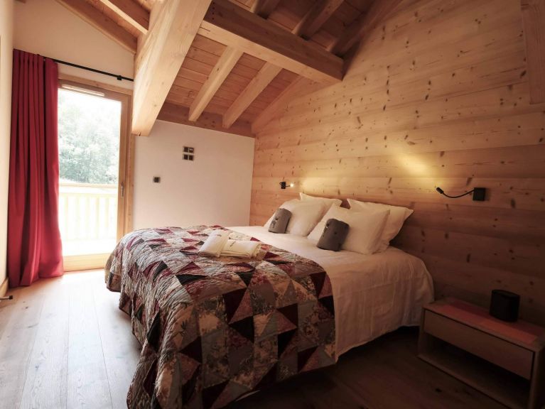 Chalet Caseblanche Allium with fire place, sauna and whirlpool