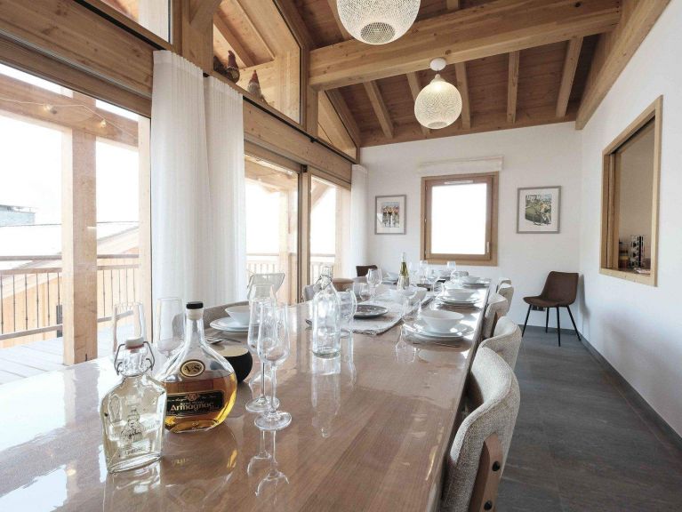 Chalet Caseblanche Allium with fire place, sauna and whirlpool