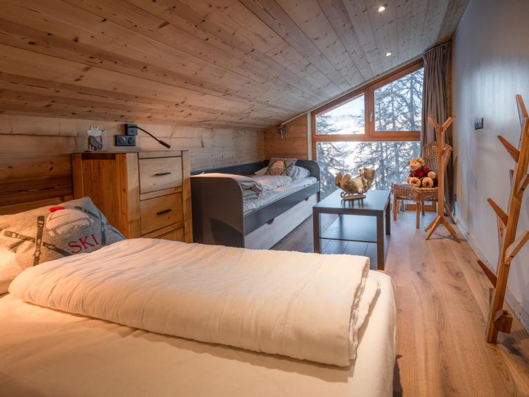 Chalet De Vallandry Le Vent en Poupe with outdoor sauna