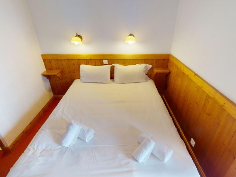Chalet-apartment Les Arolles