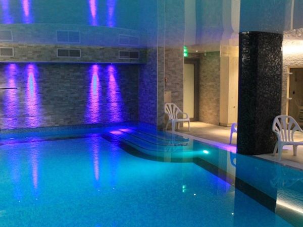Chalet Adelphine with private whirlpool