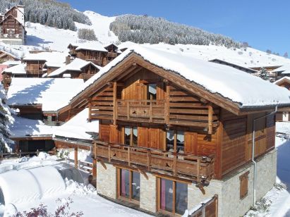 Chalet Le Loup Lodge with private pool and sauna-1