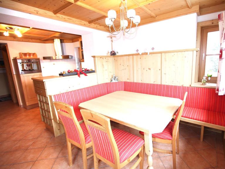 Chalet-apartment Lena WG 2 with sauna