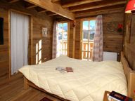Chalet de L'Altiport Melusine with sauna and whirlpool-9