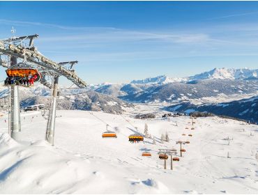 Ski village Cosy winter sport destination with vivid après-ski bars-5