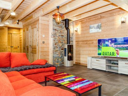 Chalet Le Bois Brûlé with private sauna and outdoor whirlpool-2