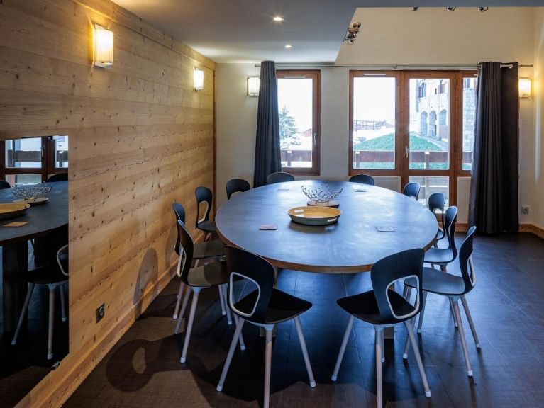 Apartment Backgammon