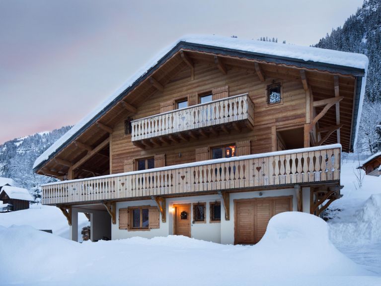 Chalet Grand Coeur with whirlpool, Sunday to Sunday