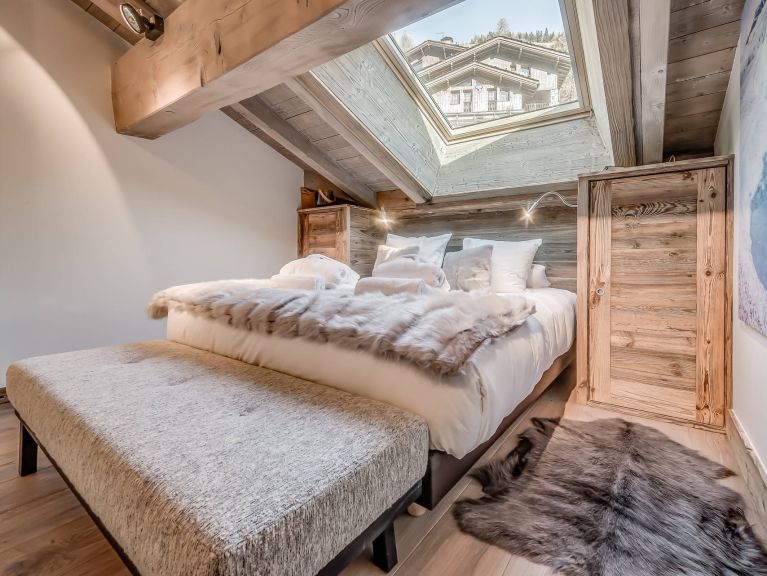 Chalet-apartment Eagle Lodge with whirlpool