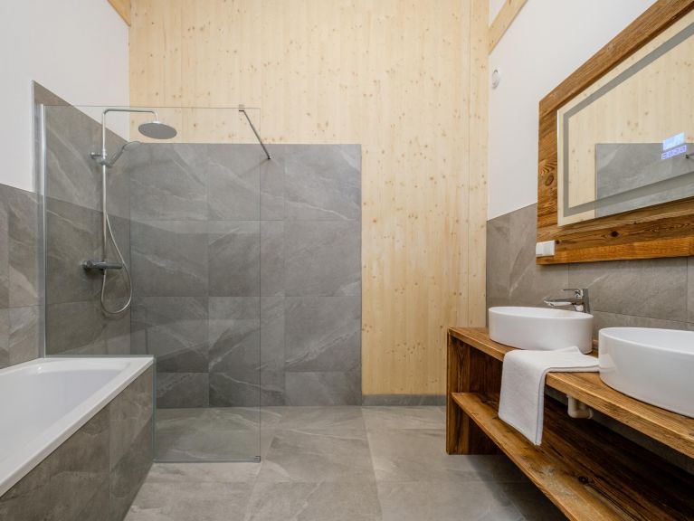 Chalet Am Kreischberg with private sauna