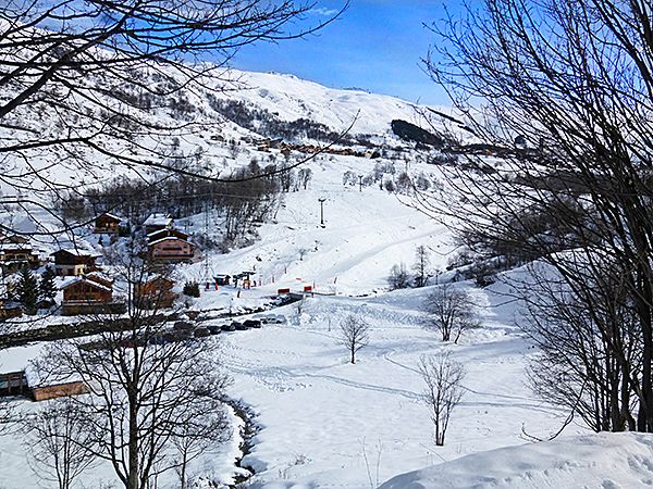 Ski village Small village nearby Les Menuires, with access to Les Trois Vallées-1