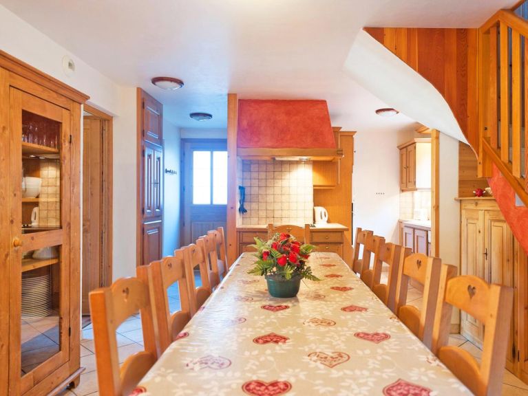 Chalet Paradis de St. Martin with sauna