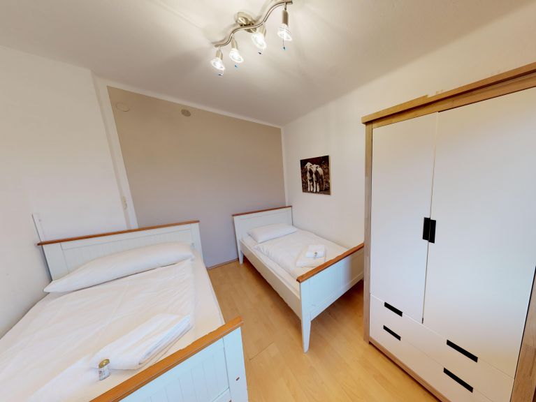 Chalet Edelweiss am See Combination, 5 apts. including communal kitchen/dining area