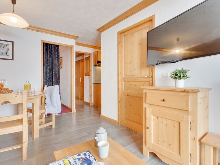 Chalet-apartment Les Chalets de L'Adonis with cabine