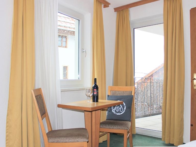 Apartment Alpenperle with balcony