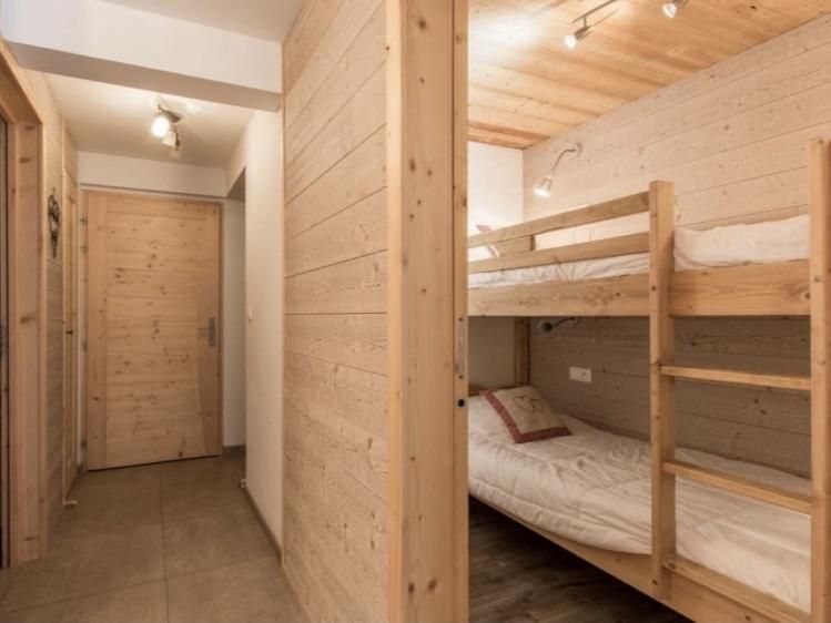 Apartment La Belette with outside-whirlpool