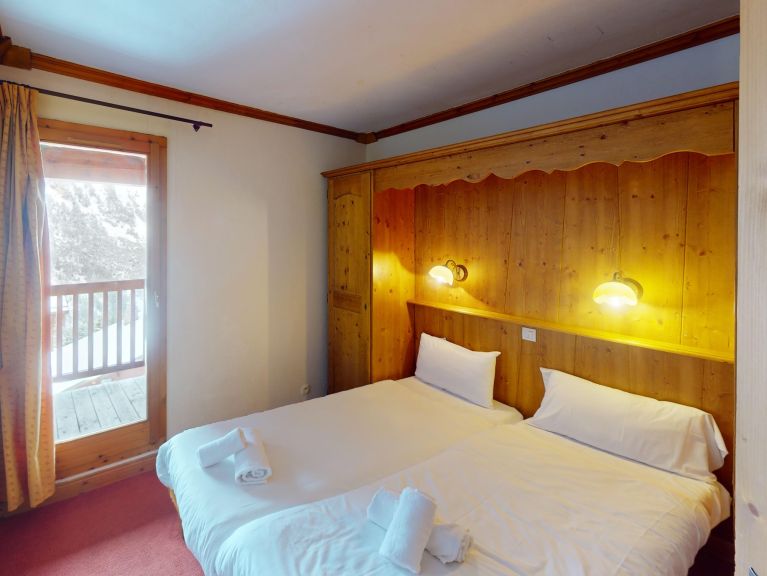 Chalet-apartment Les Arolles