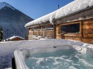 Chalet Ferme du Rys with outdoor whirlpool, Sunday to Sunday-19